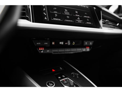 Audi Q4 e-tron 35 Launch edition 55 kWh ActivLease financial lease