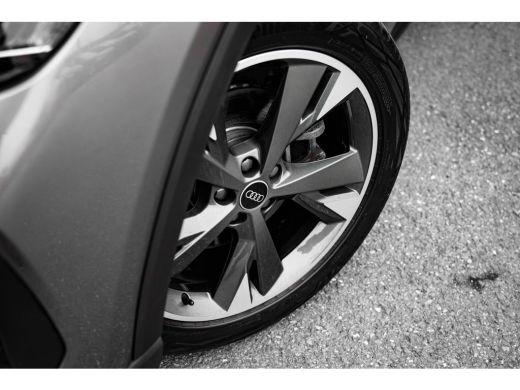 Audi Q4 e-tron 35 Launch edition 55 kWh ActivLease financial lease