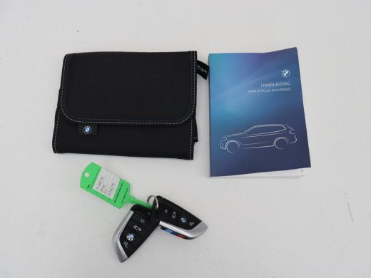 BMW X3 xDrive30e M Sport | Panoramadak | Head-Up | Stoelverwarming | Trekhaak | 360 Camera | Leder | Spo... ActivLease financial lease