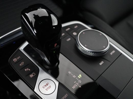 BMW X3 xDrive30e M Sport | Panoramadak | Head-Up | Stoelverwarming | Trekhaak | 360 Camera | Leder | Spo... ActivLease financial lease