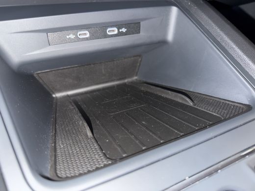 CUPRA Leon e-HYBRID 204PK DSG BUSINESS SPORT CARPLAY/KEYLESS/STUURVERW. ActivLease financial lease