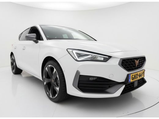 CUPRA Leon e-HYBRID 204PK DSG BUSINESS SPORT CARPLAY/KEYLESS/STUURVERW. ActivLease financial lease