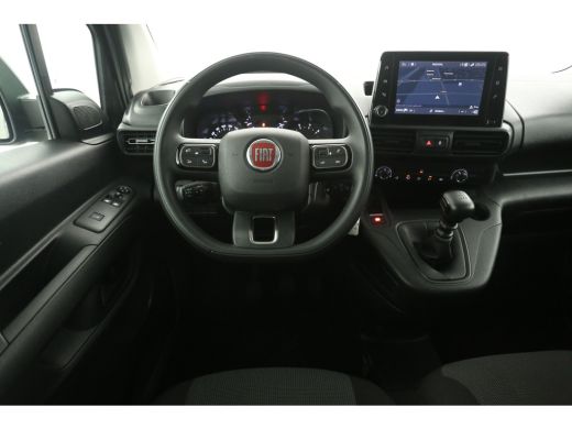 Fiat Dobl&ograve; 1.5 BlueHDi | 102PK | 3 Zits | Airco | Cruise | Camera | Carplay | Trekhaak | Navi ActivLease financial lease