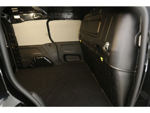 Fiat Dobl&ograve; 1.5 BlueHDi | 102PK | 3 Zits | Airco | Cruise | Camera | Carplay | Trekhaak | Navi ActivLease financial lease