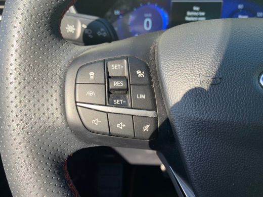 Ford Kuga 2.5 PHEV ST-Line | NL auto ! | Lage km stand ! | Airco | 360 Camera | Adaptieve Cruise | Keyless ... ActivLease financial lease