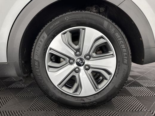 Kia Niro 1.6 GDi Hybrid ExecutiveLine Eco-Hybrid (INCL-BTW) Aut. *LEATHER-FABRIC | NAVI-FULLMAP | KEYLESS ... ActivLease financial lease