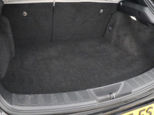 Lexus UX 300e 54 kWh | Alcantara | Adaptive cruise | Carplay | Full LED | Elektrische stoelen | Climate co... ActivLease financial lease