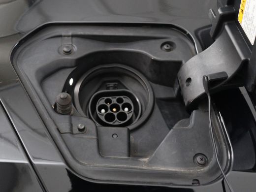 Lexus UX 300e 54 kWh | Alcantara | Adaptive cruise | Carplay | Full LED | Elektrische stoelen | Climate co... ActivLease financial lease