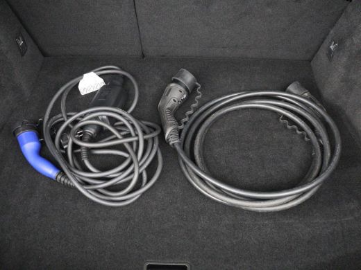 Lexus UX 300e 54 kWh | Alcantara | Adaptive cruise | Carplay | Full LED | Elektrische stoelen | Climate co... ActivLease financial lease