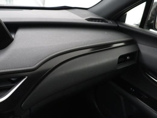 Lexus UX 300e 54 kWh | Alcantara | Adaptive cruise | Carplay | Full LED | Elektrische stoelen | Climate co... ActivLease financial lease