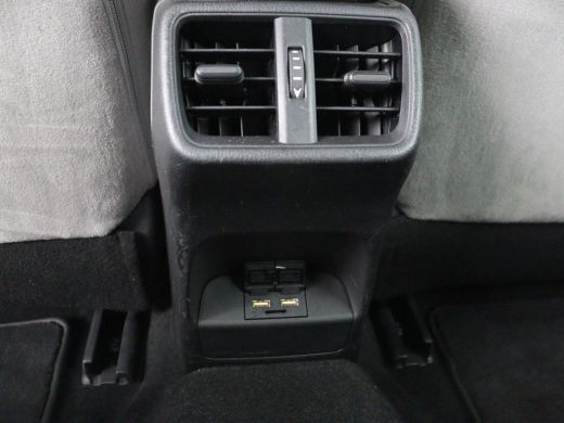 Lexus UX 300e 54 kWh | Alcantara | Adaptive cruise | Carplay | Full LED | Elektrische stoelen | Climate co... ActivLease financial lease