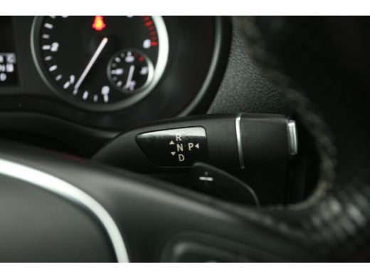 Mercedes-Benz Vito 114 CDI Lang | Aut. | Airco | Adap. Cruise | Camera | 3 Zits | Trekhaak | Carplay | Navi ActivLease financial lease