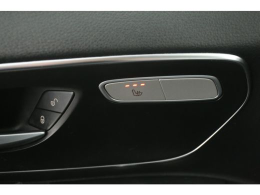 Mercedes-Benz Vito 114 CDI Lang | Aut. | Airco | Adap. Cruise | Camera | 3 Zits | Trekhaak | Carplay | Navi ActivLease financial lease