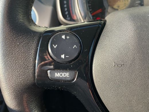 Peugeot 108 1.0 e-VTi Allure Airco | AppleCarplay/ Andoird Auto | Camera | DAB | LMV 15" | ActivLease financial lease