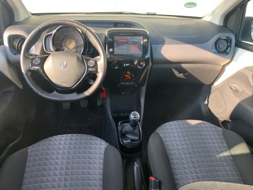 Peugeot 108 1.0 e-VTi Allure Airco | AppleCarplay/ Andoird Auto | Camera | DAB | LMV 15" | ActivLease financial lease