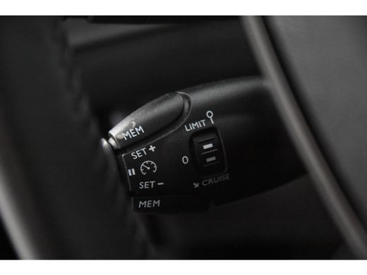 Peugeot 2008 1.2 Active *1ste Eigenaar*Navigatie*PDC*DAB* ActivLease financial lease