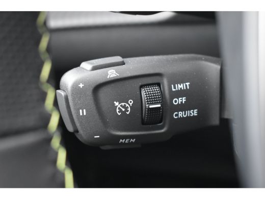 Peugeot 2008 1.2 Hybrid 145 GT DEMO-DEAL! | Massage | Elektr. Stoelen | Adaptive Cruise | 360 Camera | Dodehoe... ActivLease financial lease