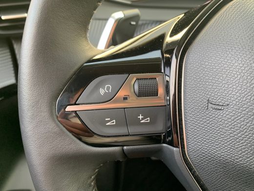 Peugeot 208 1.2 PureTech Allure Airco | AppleCarplay/ Android Auto | Camera | Cruise Control | DAB | LMV 16" ... ActivLease financial lease