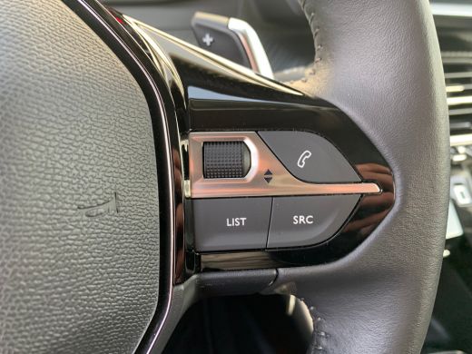 Peugeot 208 1.2 PureTech Allure Airco | AppleCarplay/ Android Auto | Camera | Cruise Control | DAB | LMV 16" ... ActivLease financial lease