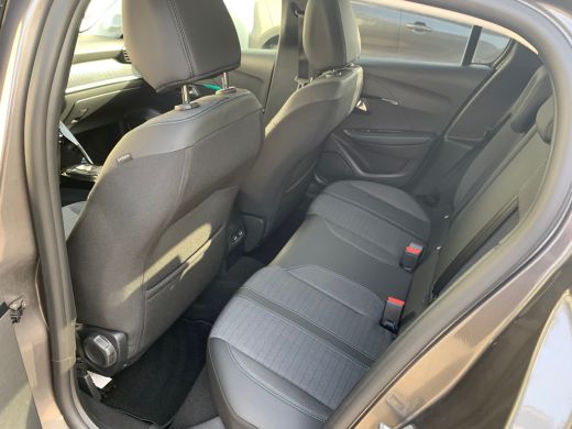 Peugeot 208 1.2 PureTech Allure Airco | AppleCarplay/ Android Auto | Camera | Cruise Control | DAB | LMV 16" ... ActivLease financial lease