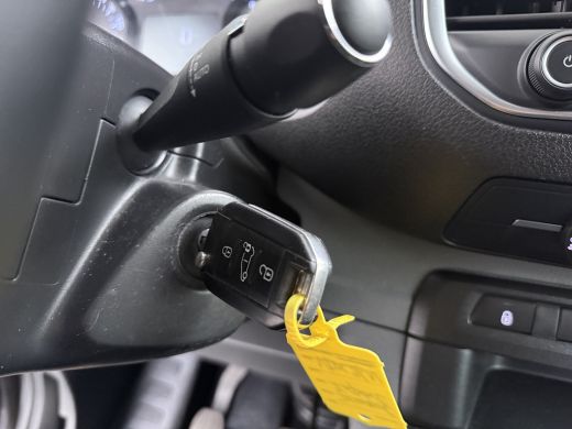 Peugeot Expert 2.0 BlueHDI 120 Standard Premium | Achteruitrijcamera | Airco | Apple Carplay/Android Auto|telefo... ActivLease financial lease