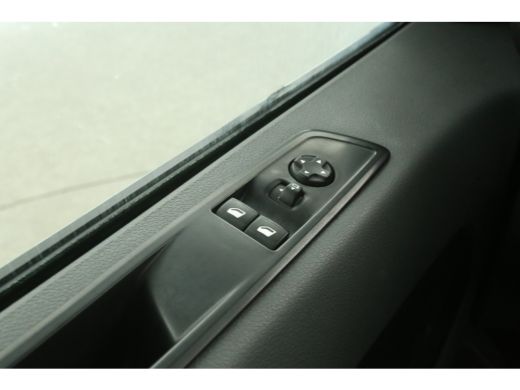 Peugeot Expert 2.0 BlueHDI 122PK L2H1 | Aut. | Clima | Camera | 3 Zits | Carplay | Stoelverw. | Parkeersens. ActivLease financial lease