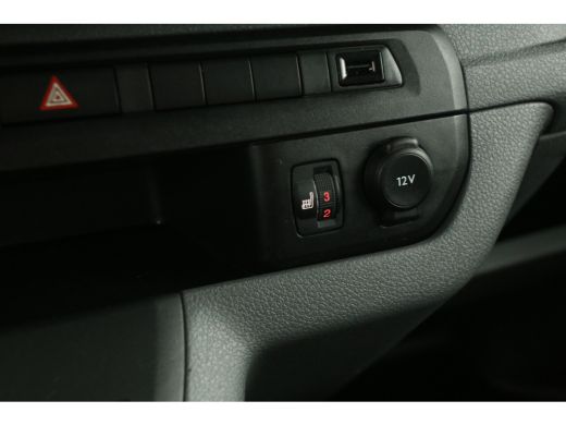 Peugeot Expert 2.0 BlueHDI 122PK L2H1 | Aut. | Clima | Camera | 3 Zits | Carplay | Stoelverw. | Parkeersens. ActivLease financial lease