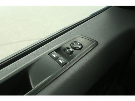 Peugeot Expert 2.0 BlueHDI 145PK L3H1 | Airco | Cruise | 3 Zits | Parkeersens. ActivLease financial lease