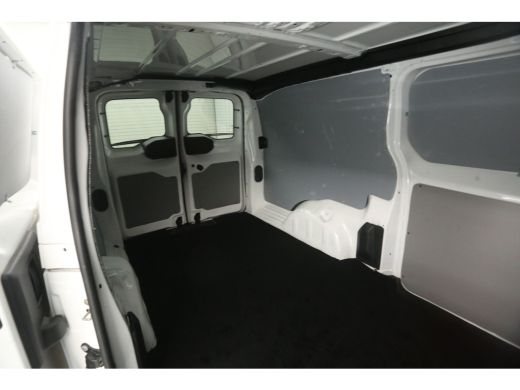 Peugeot Expert 2.0 BlueHDI 145PK L3H1 | Airco | Cruise | 3 Zits | Parkeersens. ActivLease financial lease