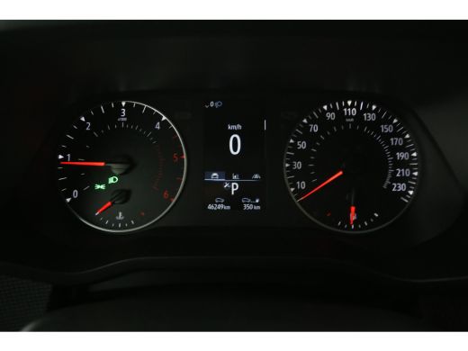 Renault Trafic 2.0 dCi 150PK L2H1 | Aut. | Airco | Cruise | 3 Zits | Trekhaak | Stoelverw. | Parkeersens. ActivLease financial lease