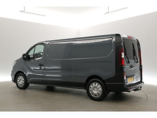 Renault Trafic 2.0 dCi 150PK L2H1 | Aut. | Airco | Cruise | 3 Zits | Trekhaak | Stoelverw. | Parkeersens. ActivLease financial lease