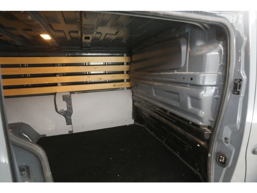 Renault Trafic 2.0 dCi L2H1 | Airco | Cruise | Trekhaak | Carplay | Parkeersens. ActivLease financial lease