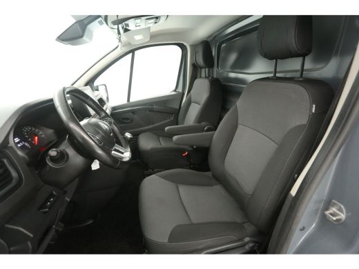 Renault Trafic 2.0 dCi L2H1 | Airco | Cruise | Trekhaak | Carplay | Parkeersens. ActivLease financial lease