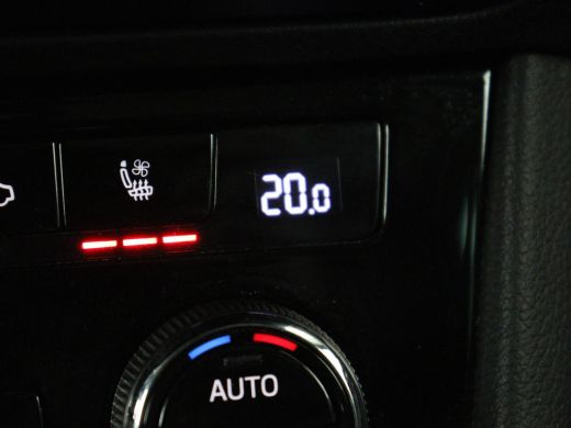 Skoda Superb 1.4 TSI iV Laurin & Klement | Panoramadak | Stoelventilatie | Leder | Trekhaak | Canton Sound | V... ActivLease financial lease