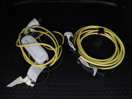 Skoda Superb 1.4 TSI iV Laurin & Klement | Panoramadak | Stoelventilatie | Leder | Trekhaak | Canton Sound | V... ActivLease financial lease