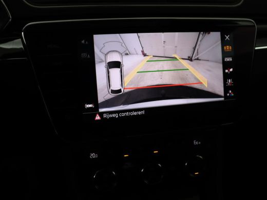 Skoda Superb 1.4 TSI iV Laurin & Klement | Panoramadak | Stoelventilatie | Leder | Trekhaak | Canton Sound | V... ActivLease financial lease