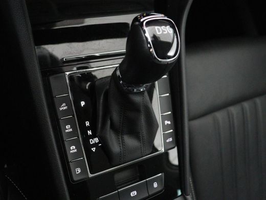 Skoda Superb 1.4 TSI iV Laurin & Klement | Panoramadak | Stoelventilatie | Leder | Trekhaak | Canton Sound | V... ActivLease financial lease