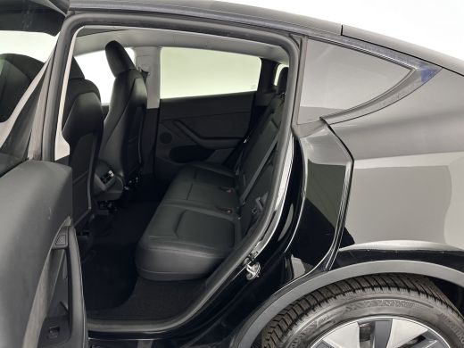 Tesla Model Y RWD 58 kWh [ 3-Fase-11kW ] {SOH-93%} (INCL-BTW) Aut. *HEATPUMP | PANO | LEATHER | AUTO-PILOT | NA... ActivLease financial lease