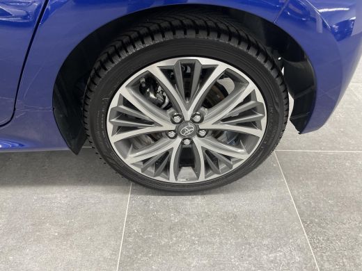 Toyota Yaris 1.5 Hybrid 130 Executive ActivLease financial lease