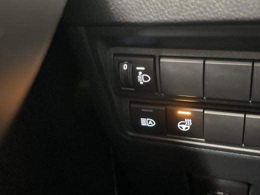 Toyota Yaris 1.5 Hybrid 130 Executive ActivLease financial lease