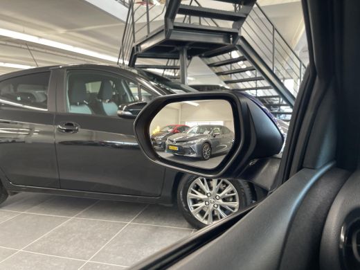 Toyota Yaris 1.5 Hybrid 130 Executive ActivLease financial lease