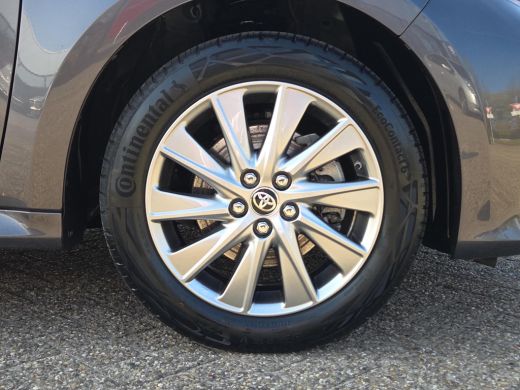 Toyota Yaris 1.5 Hybrid Dynamic Edition | Apple CarPlay | Stoel+Stuurverwarming | Rijklaar incl. garantie | ActivLease financial lease