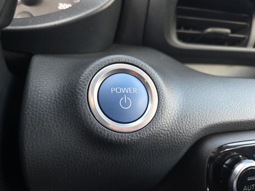 Toyota Yaris 1.5 Hybrid Dynamic Edition | Apple CarPlay | Stoel+Stuurverwarming | Rijklaar incl. garantie | ActivLease financial lease