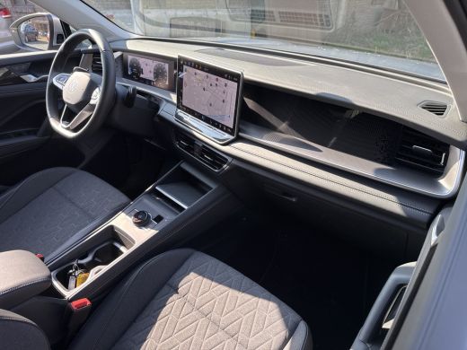 Volkswagen Tayron 1.5 eTSI Life 7p. 7-PERSOONS/TREKHAAK/360CAMERA FABRIEKS GARANTIE ActivLease financial lease