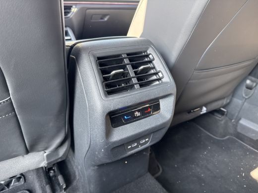 Volkswagen Tayron 1.5 eTSI Life 7p. 7-PERSOONS/TREKHAAK/360CAMERA FABRIEKS GARANTIE ActivLease financial lease