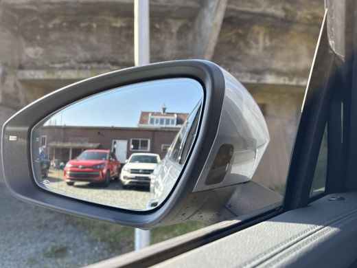 Volkswagen Tayron 1.5 eTSI Life 7p. 7-PERSOONS/TREKHAAK/360CAMERA FABRIEKS GARANTIE ActivLease financial lease