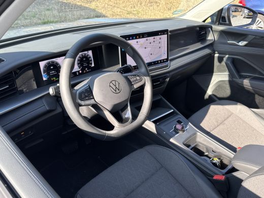 Volkswagen Tayron 1.5 eTSI Life 7p. 7-PERSOONS/TREKHAAK/360CAMERA FABRIEKS GARANTIE ActivLease financial lease