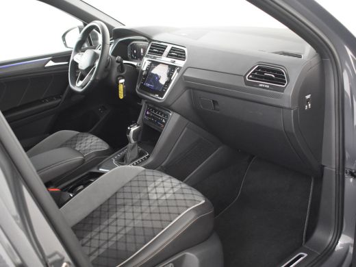Volkswagen Tiguan 1.4 TSI eHybrid R-Line Business+ 245pk | TREKHAAK | CAMERA | STOELVERW. | NVAIGATIE | ADAPT. CRUI... ActivLease financial lease