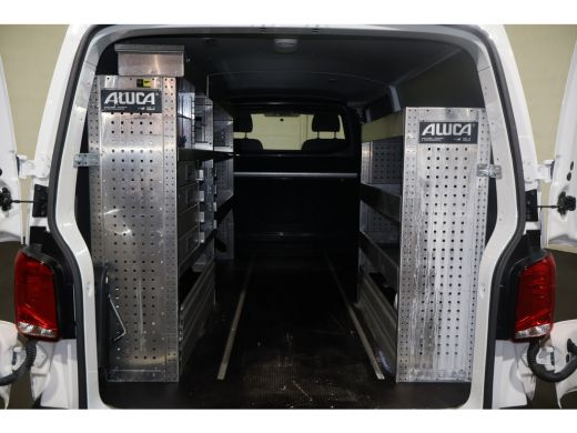 Volkswagen Transporter 2.0 TDI L2 H1 Automaat Inrichting ActivLease financial lease