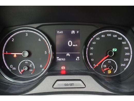 Volkswagen Transporter 2.0 TDI L2 H1 Automaat Inrichting ActivLease financial lease